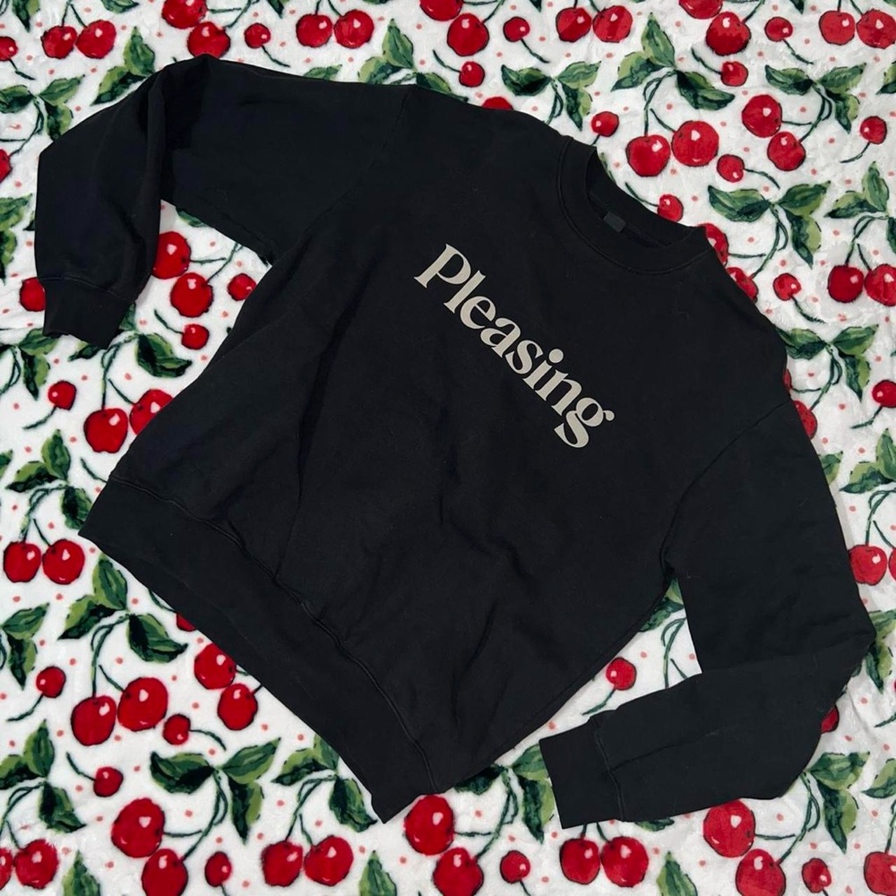 Pleasing Black Sweatshirt